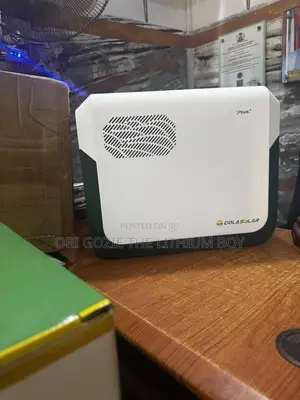 3.6kwh Plus 2200watts + Cola Solar Lithium Battery Generator