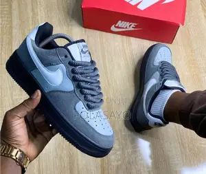 Nike Fully Boxed High Quality Sneakers