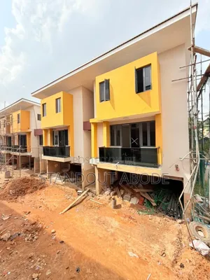 4bdrm Duplex in In A Good And, Adeniyi Jones for sale
