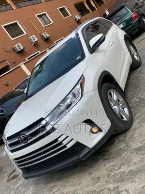 Toyota Highlander Limited 4dr SUV AWD (3.5L 6cyl 6A) 2015 White