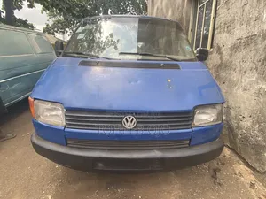 Volkswagen Transporter 1999 Blue