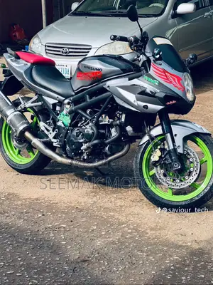 Hyosung GT650R 2014 Silver