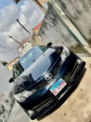 Toyota Camry SE 4dr Sedan (2.5L 4cyl 6A) 2013 Black