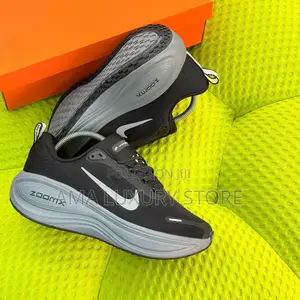 Nike Vomero 18 Plus Luxury Designer Men's Sneakers