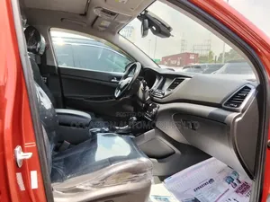 Hyundai Tucson Limited FWD 2016 Brown