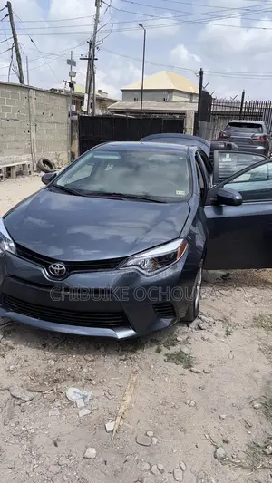 Toyota Corolla LE 4dr Sedan (1.8L 4cyl CVT) 2014 Blue
