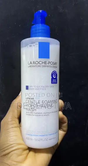 La Roche-Posay Lipikar Ap+ Gentle Foaming Moisturizing Wash – 400ml