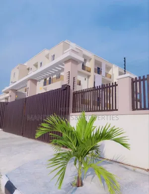 3bdrm Maisonette in Off Lekki-Epe Expressway for sale