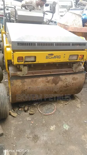 Japanese Used Ride on Tandem Vibratory Compactor Roller Machine