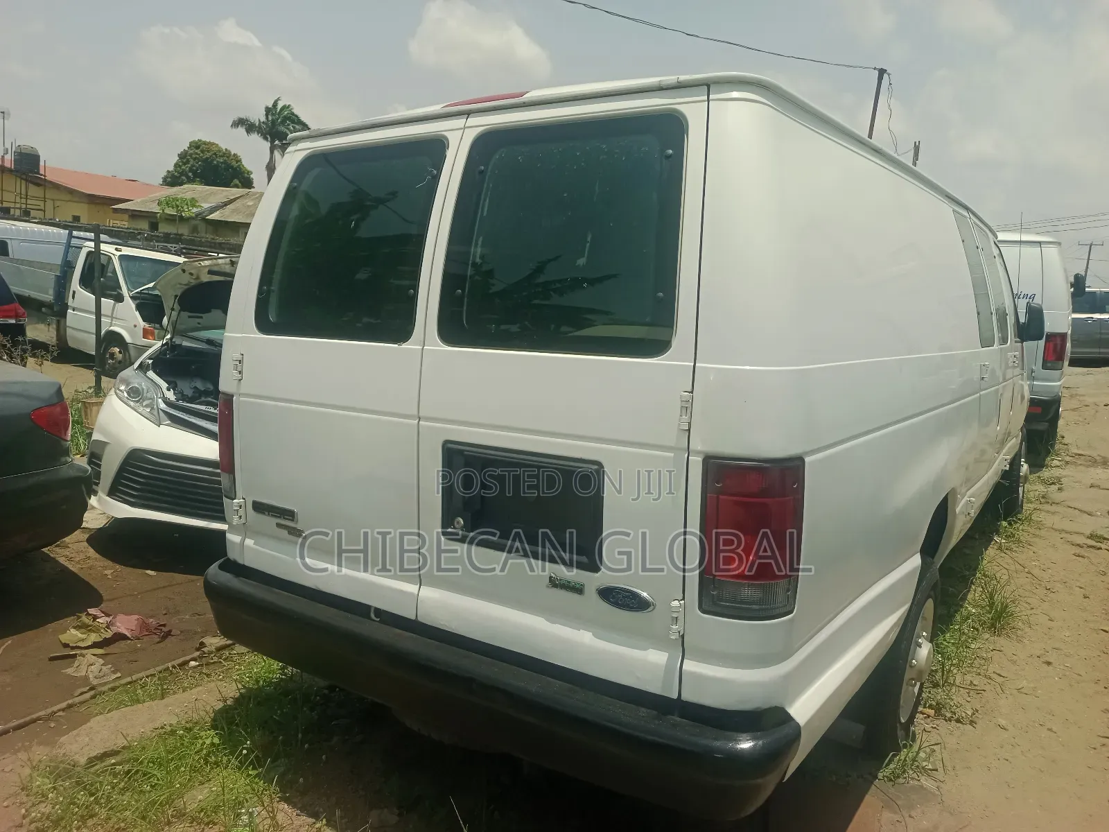 Ford E250 2016 White