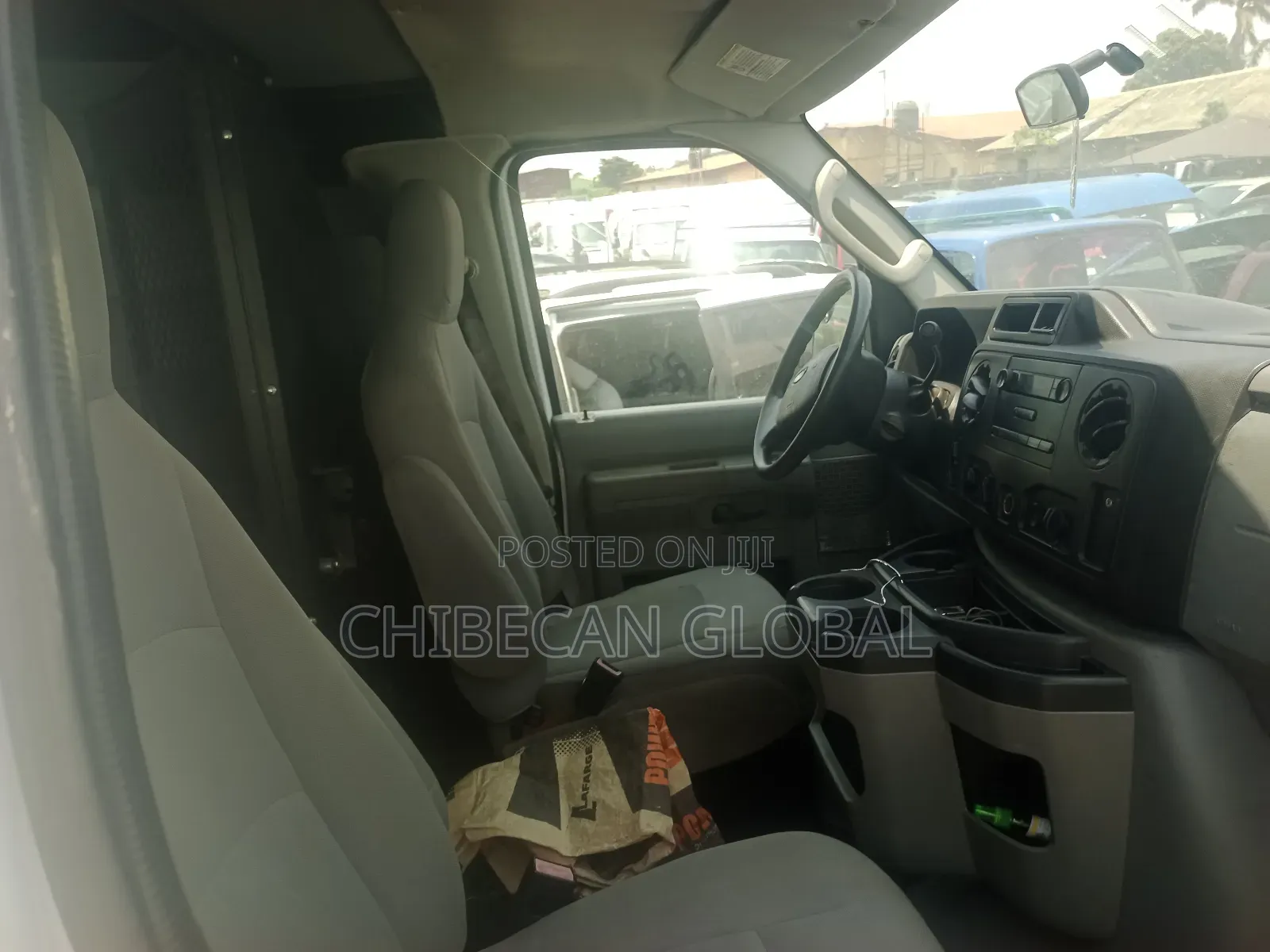 Ford E250 2016 White