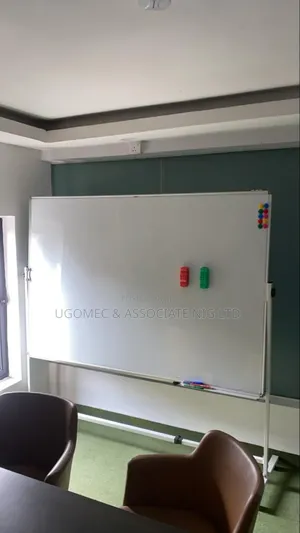 Best Quality Imported Whiteboard 4 by 6 / 4 by 8 Size