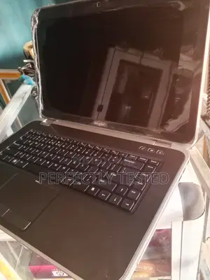 Laptop Dell Inspiron 14 5540 8GB Intel Core i5 HDD 320GB