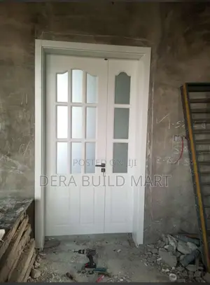 Hard Wood With Glass Door, Ideal for Parlor to Dinning