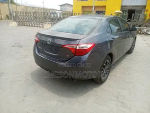 Toyota Corolla S 4dr Sedan (1.8L 4cyl CVT) 2016 Black