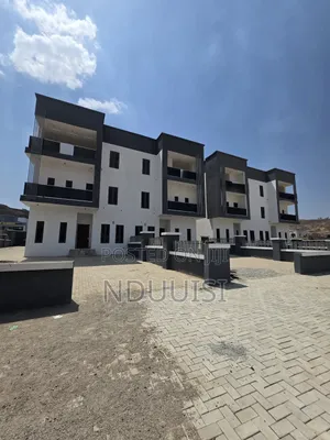 5bdrm Townhouse/Terrace in Katampe Extension for sale