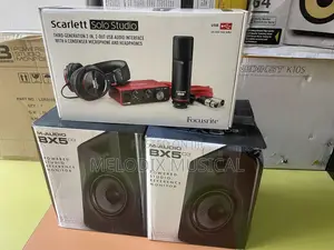 Scarlett 2i2 3rd Gen Studio Bundle, M-Audio Bx5 D3 Studio Monitor