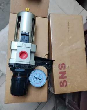 1/2" Pneumatic Air Filter and Pressure Regulator. Brand: SNS