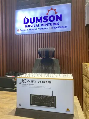 Behringer Xair Xr18 Digital Mixer