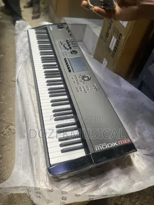 Yamaha Modx M8 Synthesize Keyboard