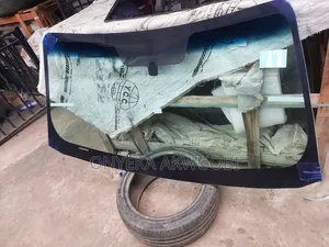Infinity Fs 35 2008 Front Windscreen