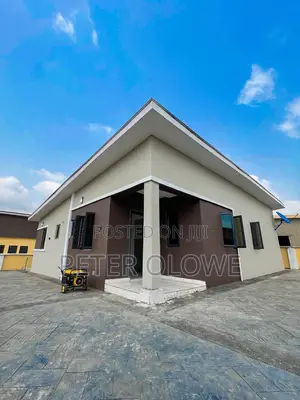 3bdrm Bungalow in Baayforeshore, Alakia for sale