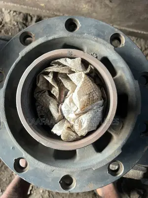 Super 25 S25 Hub (Uses Bearing 33213 for Outer, 33118/33217 for Inner)