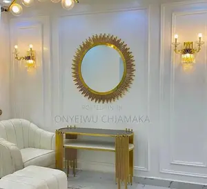 Luxury Gold Console Table With Decorative Mirror