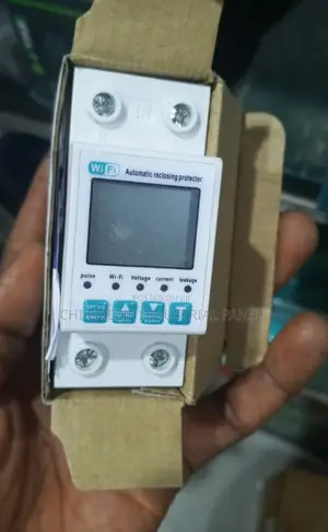 Voltage Protector 2pole 4pole Over/Under Voltage Protection