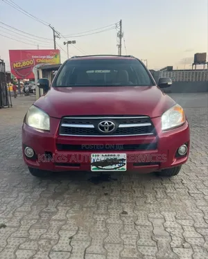 Toyota RAV4 2011 Red