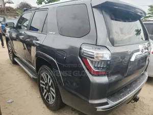 Toyota 4-Runner 2015 Gray