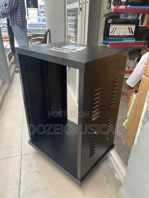 16unit Open Amplifier Rack