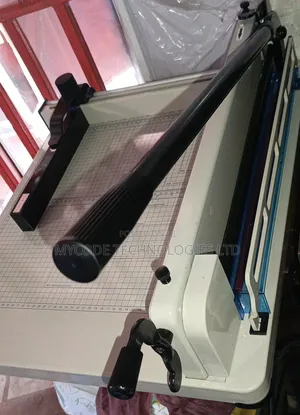 Manual A3+ Paper Cutting Machine | Heavy Duty Industrial Paper Cutter