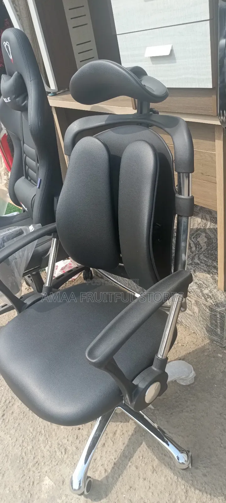 Executive Kidney Chair