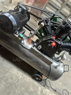 10hp Three-piston High-pressure Air Compressor – 200l Tank (10–30 Bar)