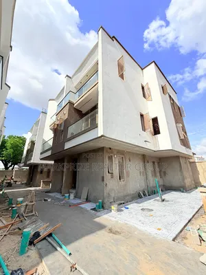 4bdrm Duplex in Adeniyi Jones Ikeja, Ologolo for sale