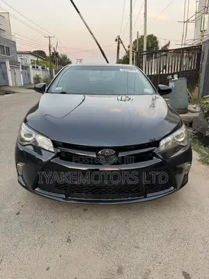 Toyota Camry XSE 4dr Sedan (2.5L 4cyl 6A) 2017 Blue