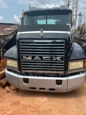 Mack Ch Truck Head - Double Axle - Foreign Use