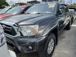 Toyota Tacoma Double Cab 4x4 4.0L V6 5-Speed Automatic 2013 Black