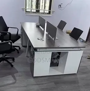 4 Seater Workstation