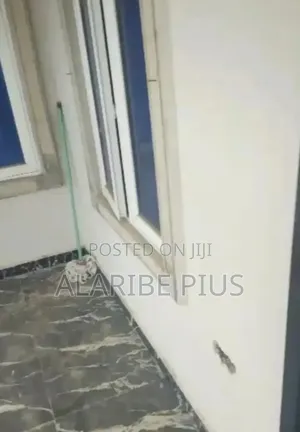 3bdrm Bungalow in Self Compound, Isoko for sale