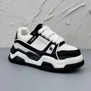Black/White Unique Sneakers Chido 4g
