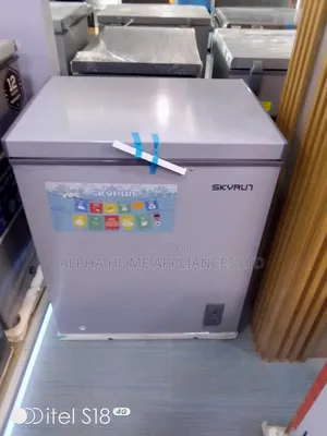 Skyrun Chest Freezer 145l Silver Colour