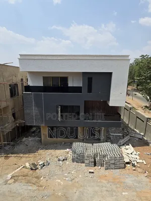 5bdrm Duplex in Utako for sale