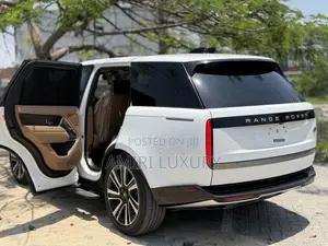 Land Rover Range Rover Vogue 2023 White