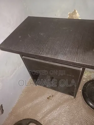 Desktop Desk