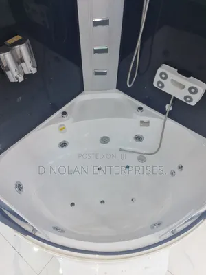 Two Seaters 150x150 Steam Bath and Jacuzzi