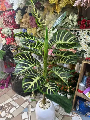 1.5" Plant and Pot