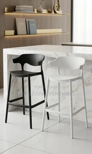 Classic Bar Stool