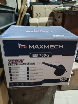 En 700 Electric Blower Machine
